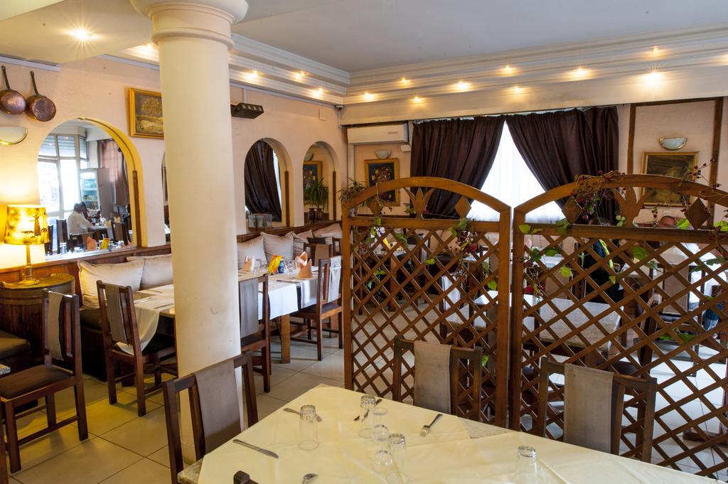 Hotel Le Relais Normand Antananarivo Exterior photo